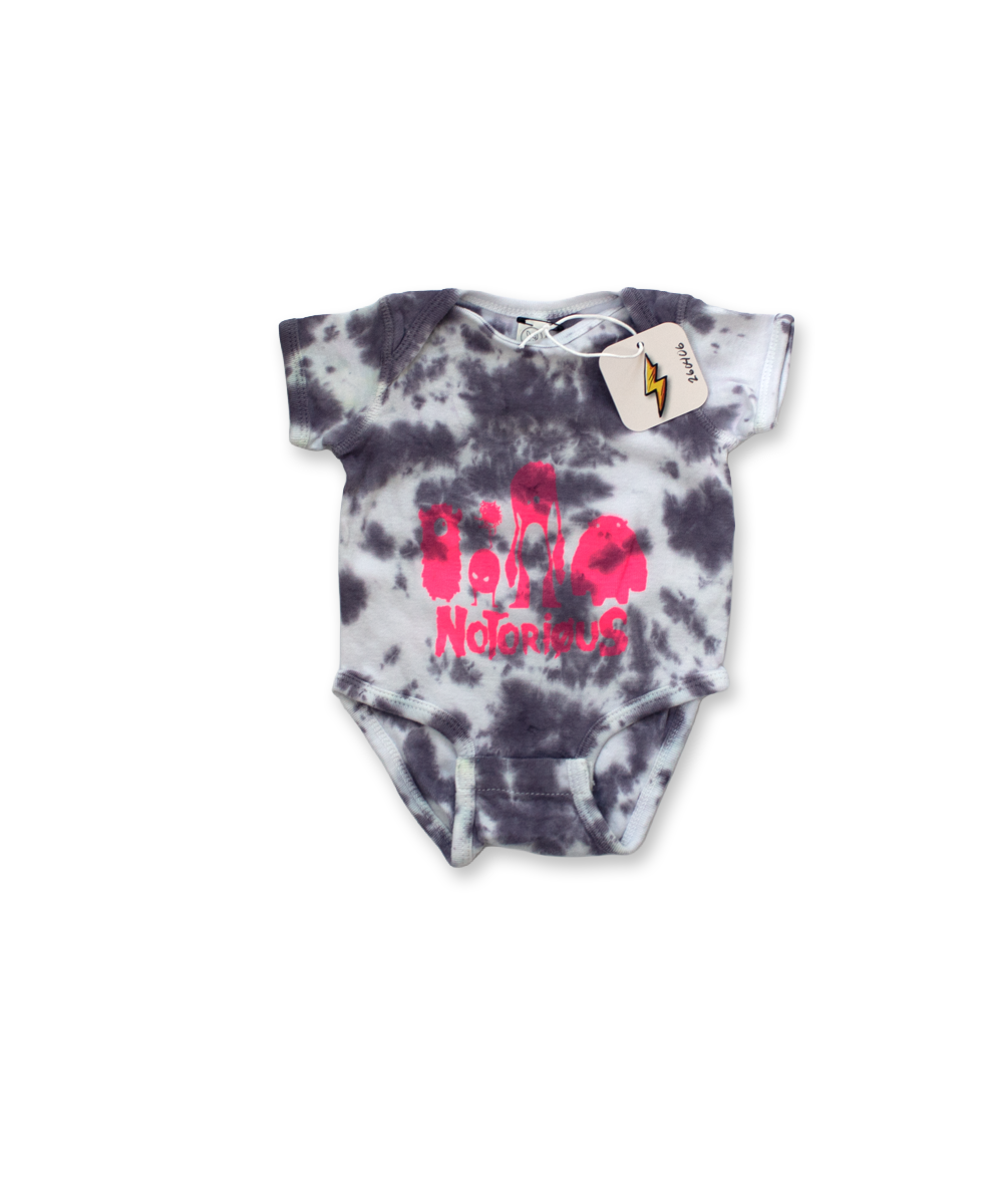 usual suspects - 6mo - bodysuit - piece no.: 260406
