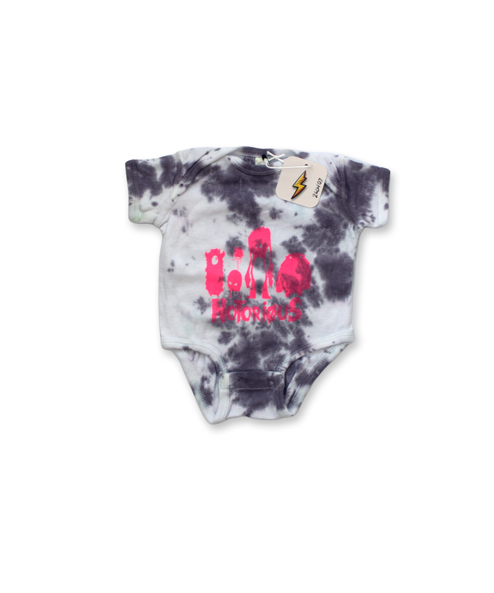 usual suspects - 6mo - bodysuit - piece no.: 260407