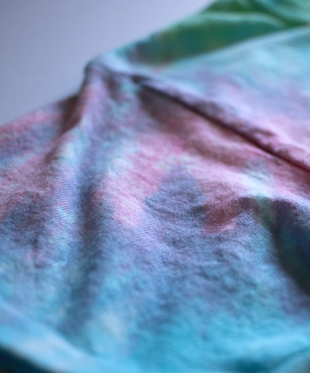 rainbow fuzz // 001 // t-shirt