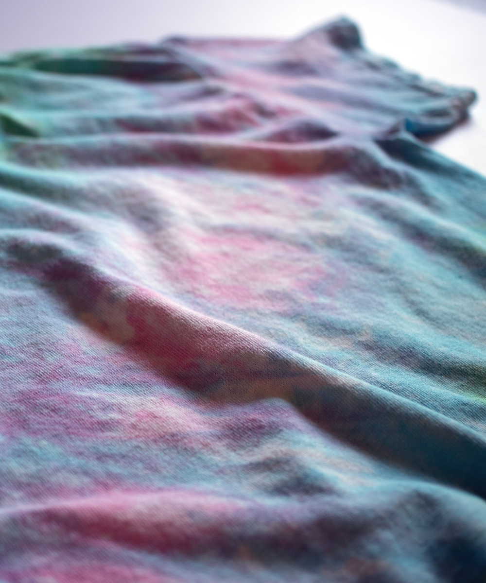 rainbow fuzz // 001 // t-shirt
